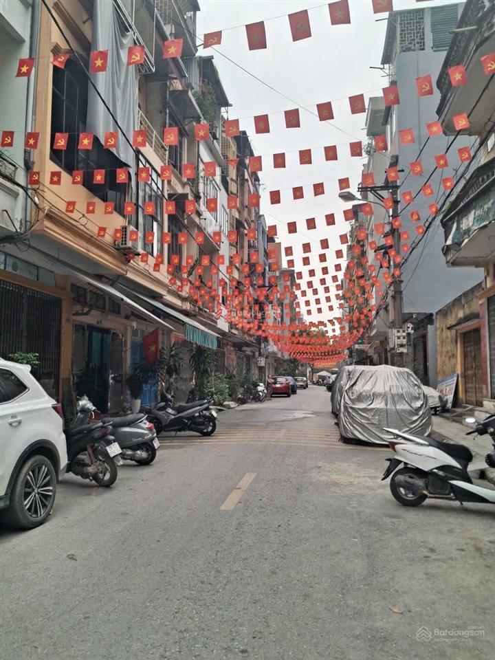 Bán nhà mặt phố lý thường kiệt phú la hà đông,36m mặt tiền 3,55m sổ vuông ko lỗi, kinh doanh tốt