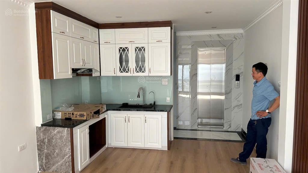 Nhà xây mới 5,5t thang máy,ô tô qua, kdoanh tốt tại yên nghĩa cạnh kđt đô nghĩa, cv cây đàn. 8,8 tỷ