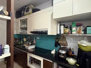 Căn nhà 45m 5 tầng lô góc, 4 mặt thoáng hơn 10m ra mặt phố. nguyễn tri phương 1,2 phan đình phùng