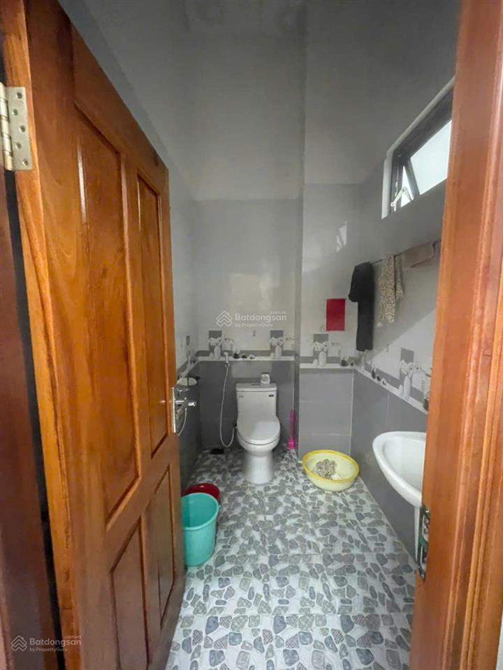 Mặt tiền nguyễn công trứ  đối diện quảng trường bảo lộc  1 trệt, 2 lầu, 6pn. giá hạ còn 28 tỷ