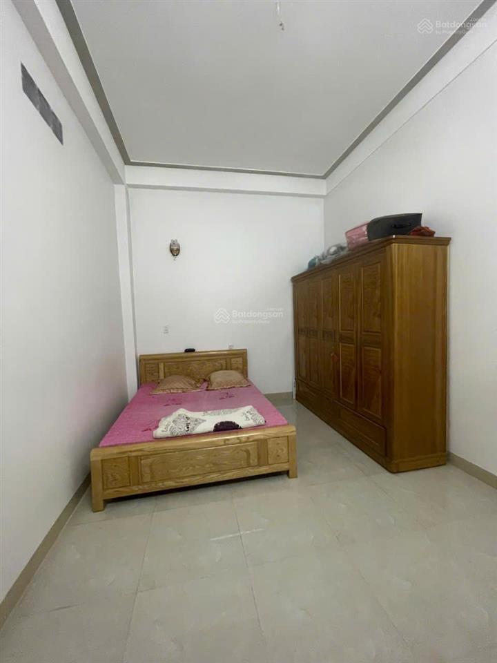 Mặt tiền nguyễn công trứ  đối diện quảng trường bảo lộc  1 trệt, 2 lầu, 6pn. giá hạ còn 28 tỷ