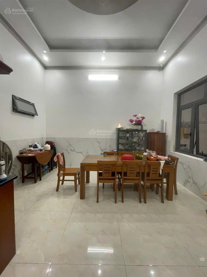 Mặt tiền nguyễn công trứ  đối diện quảng trường bảo lộc  1 trệt, 2 lầu, 6pn. giá hạ còn 28 tỷ