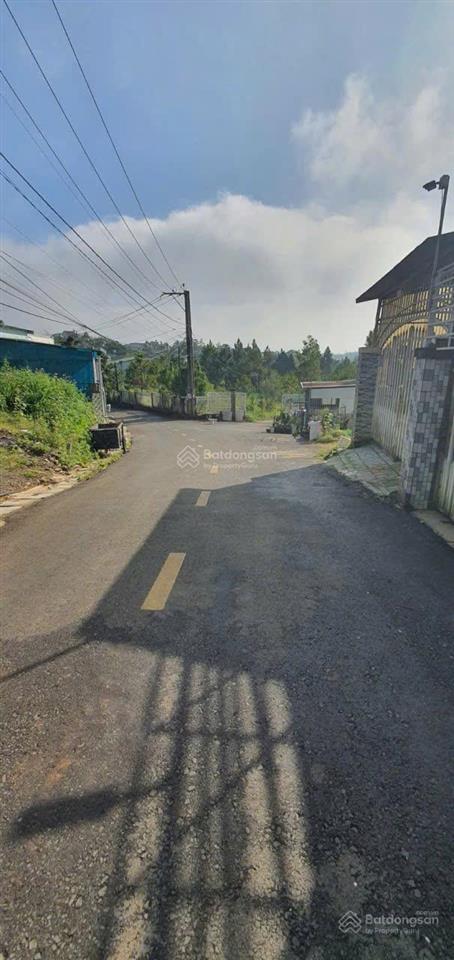 Đất trung tâm phường 1 bảo lộc  hẻm ô tô bùi thị xuân, gần chợ mới, giá dưới 2 tỷ. hh cho môi giới.