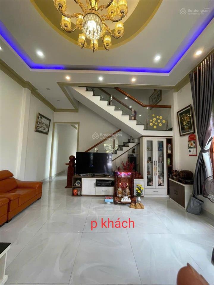 Bán nhà trung tâm phường 1 bảo lộc 2 tầng, 4pn, hẻm ô tô 5m, giá 5,3 tỷ
