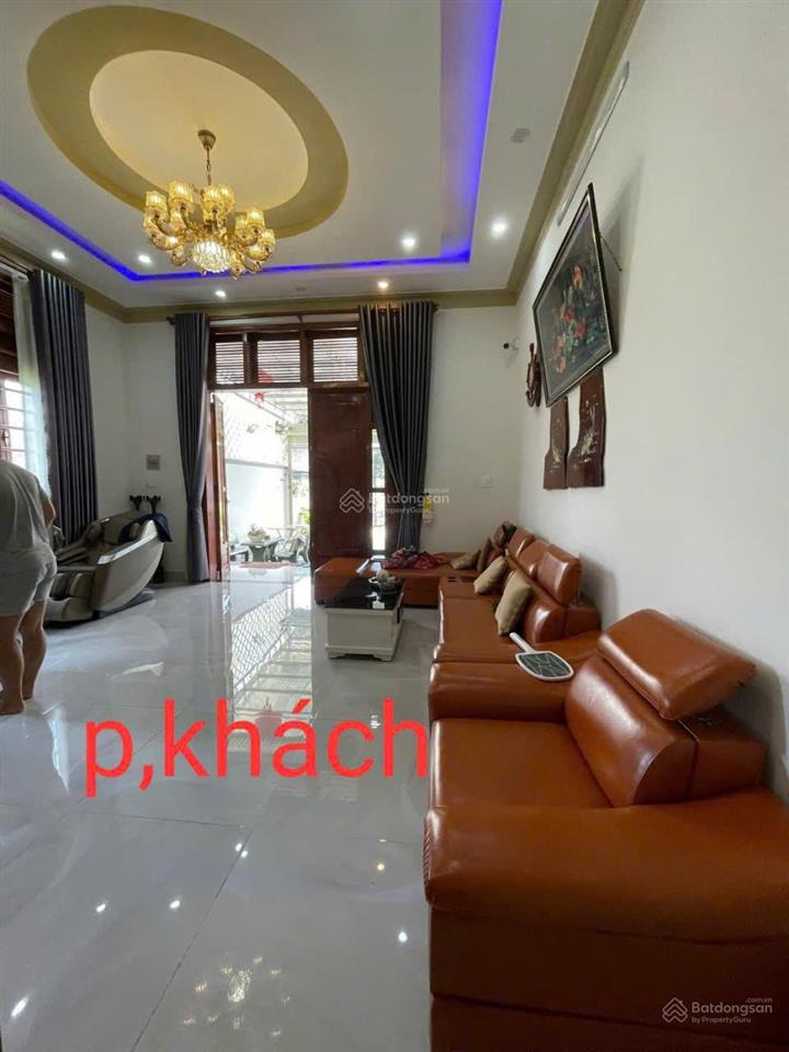Bán nhà trung tâm phường 1 bảo lộc 2 tầng, 4pn, hẻm ô tô 5m, giá 5,3 tỷ