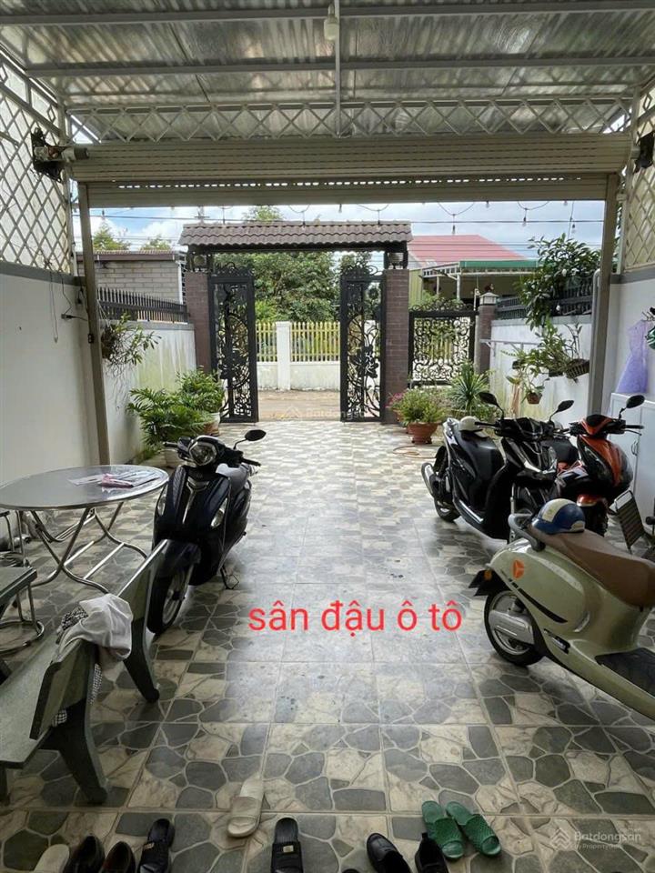 Bán nhà trung tâm phường 1 bảo lộc 2 tầng, 4pn, hẻm ô tô 5m, giá 5,3 tỷ
