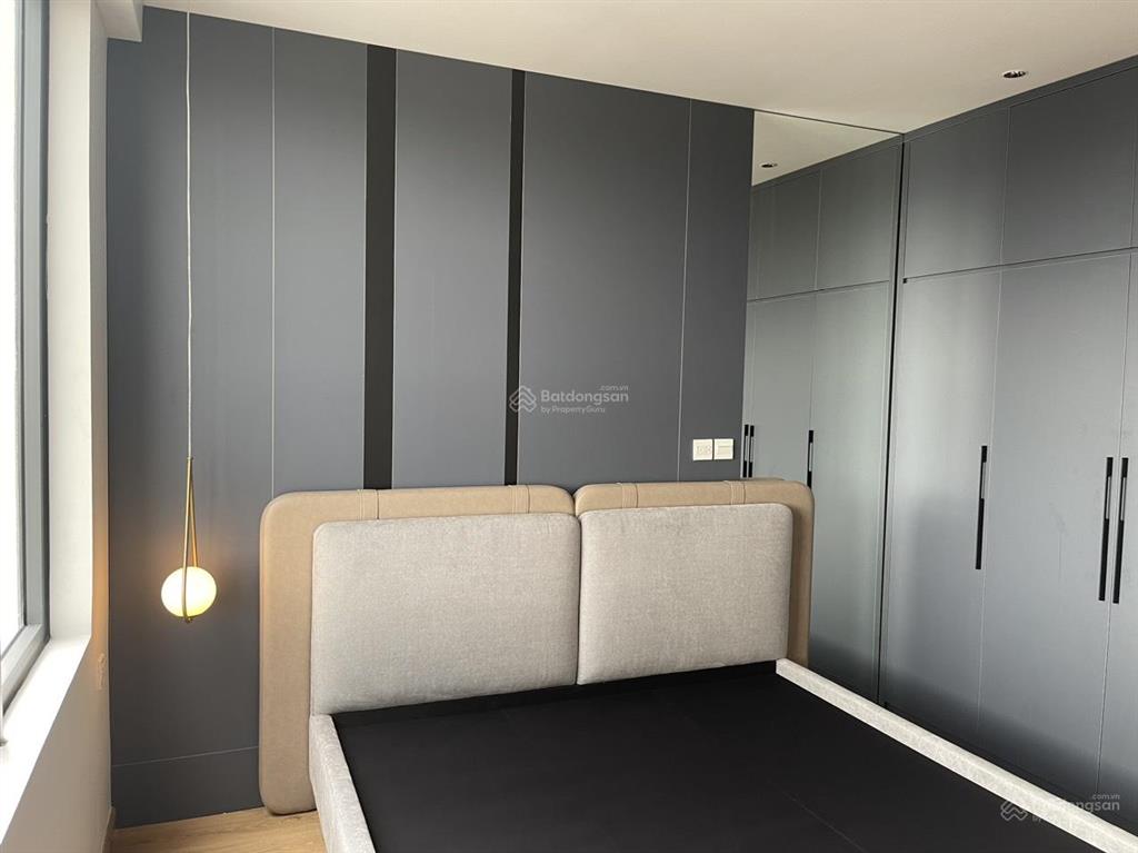 Bán căn helios 2pn giá chỉ 5,x tỷ.  0961 995 ***