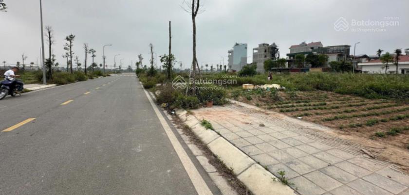 Siêu phẩm đất tái định cư mai hiên mai lâm 80m2 đường 30m vỉa hè 10m giá rẻ chốt nhanh