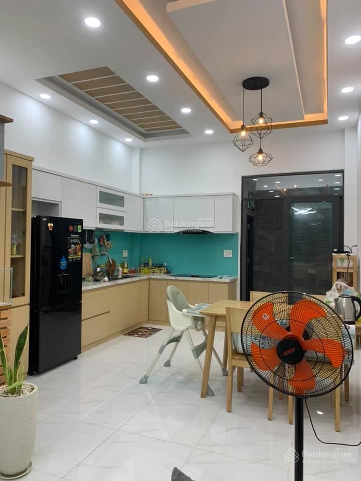 Chính chủ cần cho thuê gấp nhà đào tấn, dt 45m2 x 5 tầng, mặt tiền 4,5m, đủ đồ. gía 13tr/th