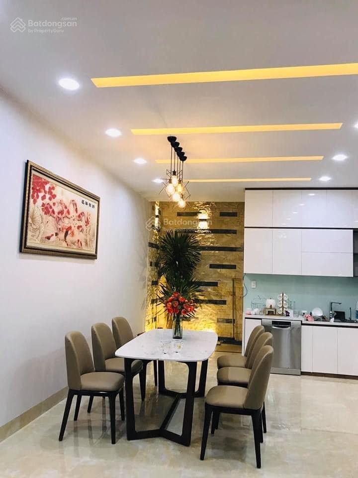 Chính chủ cần cho thuê gấp nhà đào tấn, dt 45m2 x 5 tầng, mặt tiền 4,5m, đủ đồ. gía 13tr/th