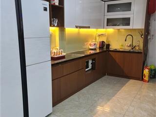 Chính chủ cần cho thuê gấp nhà xã đàn  kim liên, dt 40m2 x 5 tầng, đủ đồ. gía 13tr/th