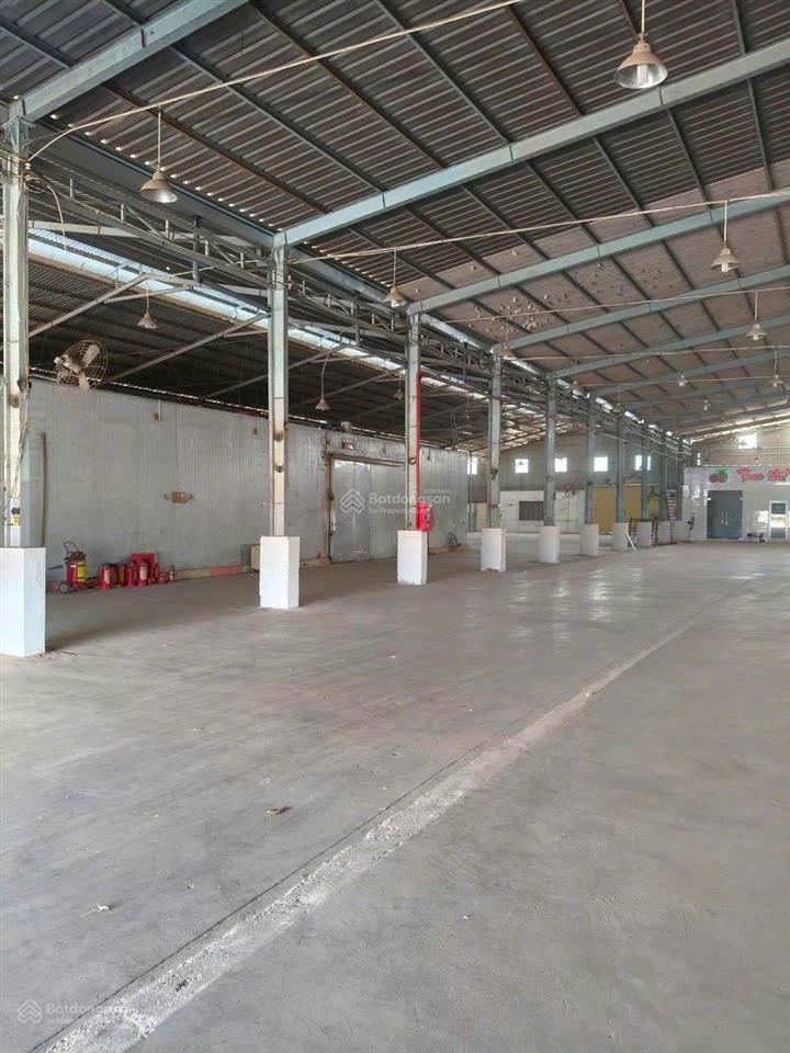 Bán đất 4ha4 (44.000m2) có sẵn kho xưởng mặt tiền qlo 1a xã hàm mỹ hàm thuận nam bình thuận cũ