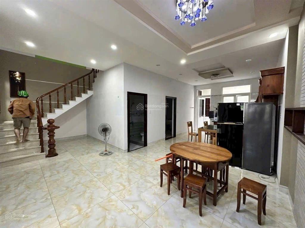 Cho thuê văn biệt thự mới đầy đủ nội thất đường đào duy tùng  tt tp phan thiết gần siêu thị lotte