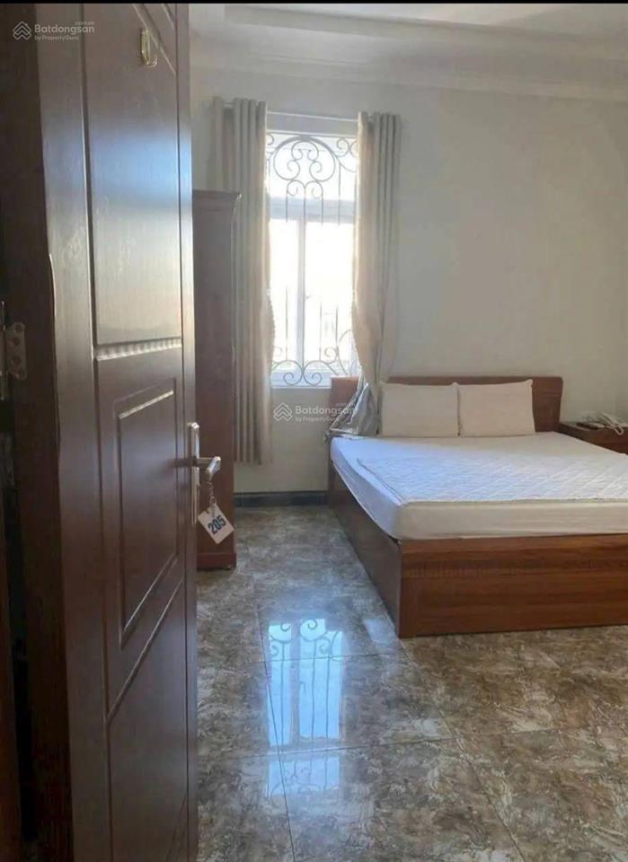 Cần bán khách sạn 1 trệt 4 lầu mặt tiền lê đại hành  kdc hùng vương  tt tp phan thiết