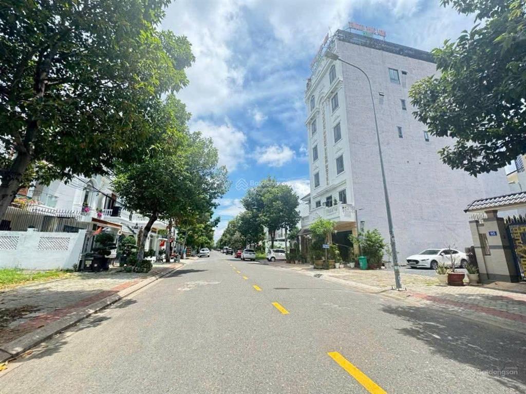 Cần bán khách sạn 1 trệt 4 lầu mặt tiền lê đại hành  kdc hùng vương  tt tp phan thiết