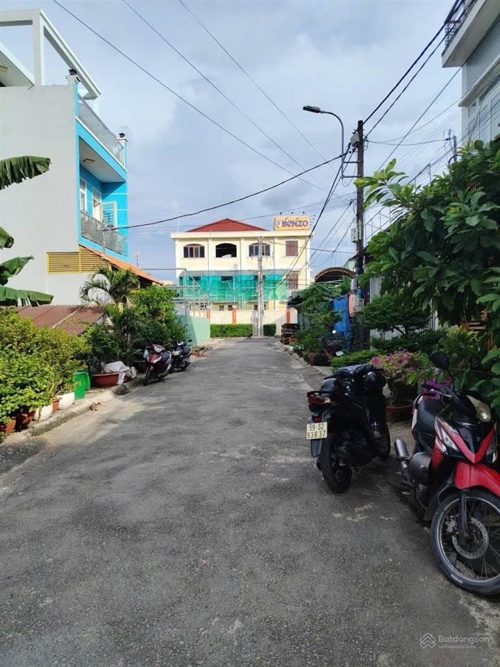 Cách nguyễn ảnh thủ 1km  khu vực này thì tiện ích khỏi bàn cãi.