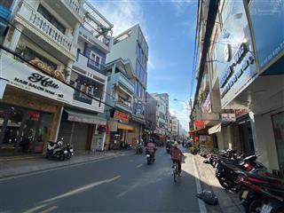 Siêu phẩm ngang khủng  mt hồ bá kiện  dt 9x10m  2 tầng  hdt 40tr  gía 16,8 tỷ