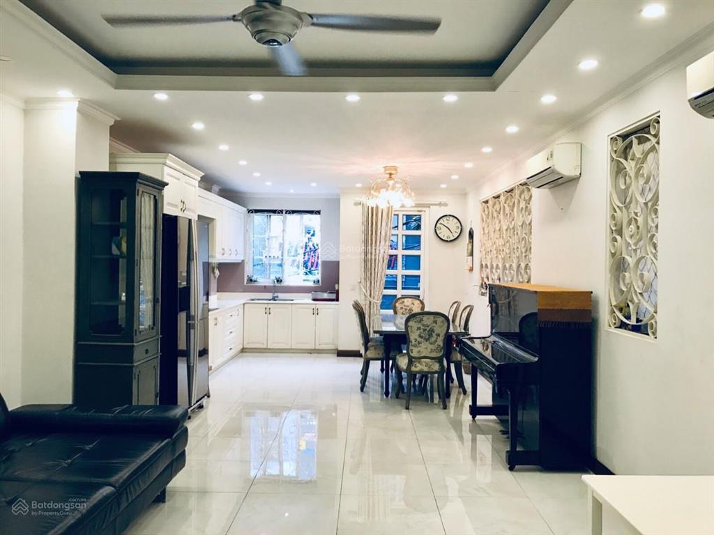 Giảm gấp  hxh hoàng văn thụ, tân bình  dt 7x24m  4 tầng  giá 25 tỷ tl