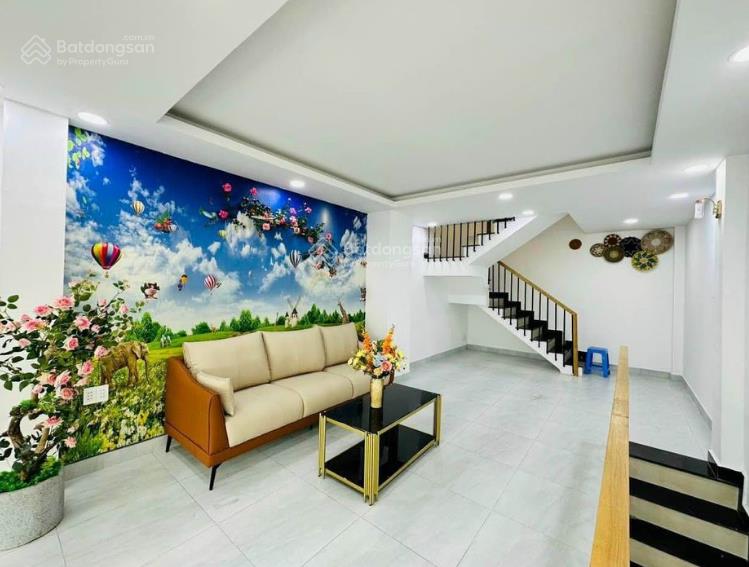 Bán nhà bình tân, đường 5m, dt 40m2 thông thoáng vào ở ngay