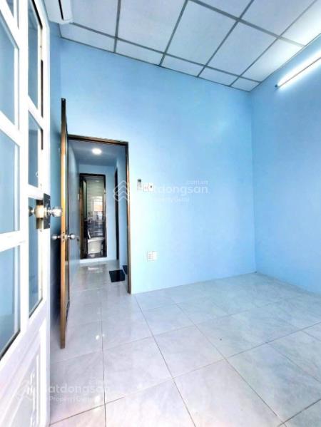 Bán nhà riêng giá siêu hời tại đường tên lửa, bình trị đông, bình tân, 1,75 tỷ, 22m2