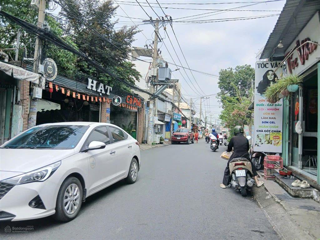 Mặt tiền kinh doanh nhà 3 tầng 5x21m2 trường thọ, thủ đức
