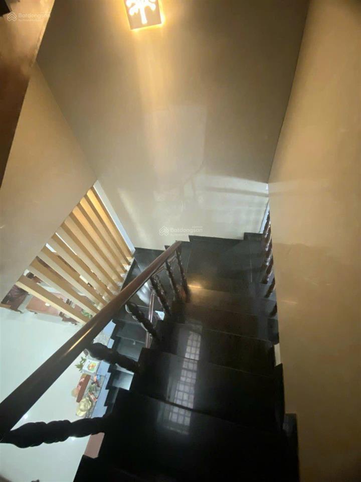 Mặt tiền kinh doanh nhà 3 tầng 5x21m2 trường thọ, thủ đức