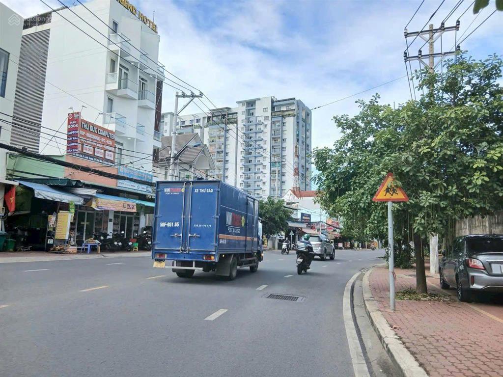 Nhà 7,1x28m mặt tiền kinh doanh sầm uất lê văn chí, linh trung, thủ đức