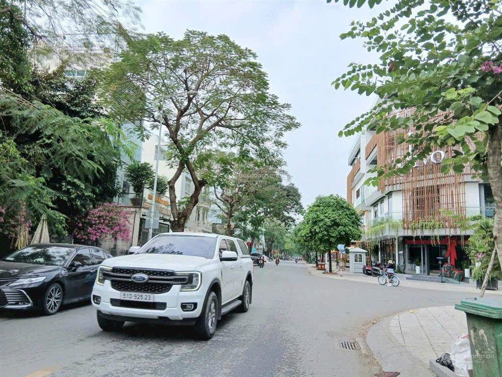 Mặt tiền kinh doanh lô góc đất 14x25m kdc đông thủ thiêm, quận 2