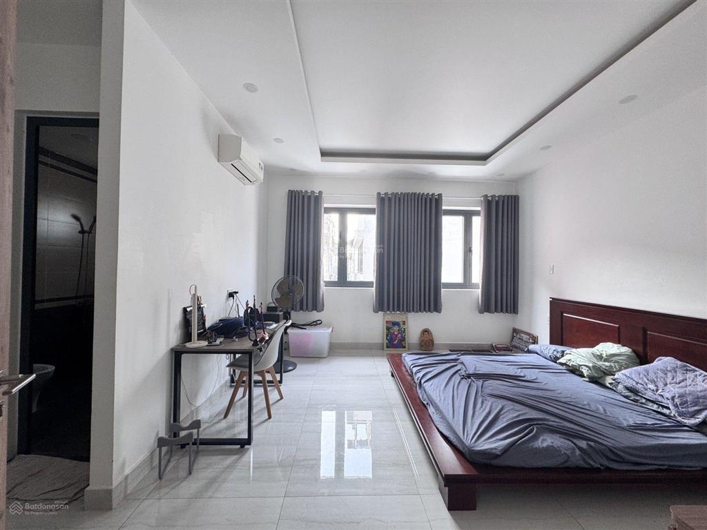 Biệt thự 4 tầng 6,8x17m mặt tiền bên sông hiệp bình chánh, thủ đức