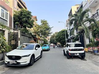 Biệt thự 4 tầng 6,8x17m mặt tiền bên sông hiệp bình chánh, thủ đức