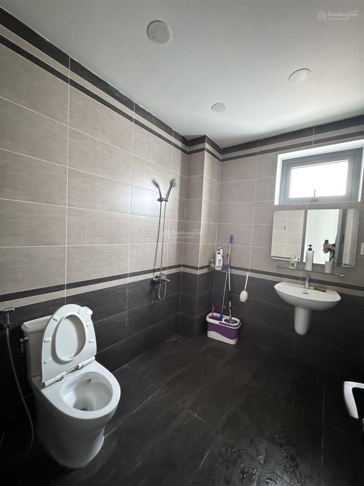 Biệt thự 4 tầng 6,8x17m mặt tiền bên sông hiệp bình chánh, thủ đức