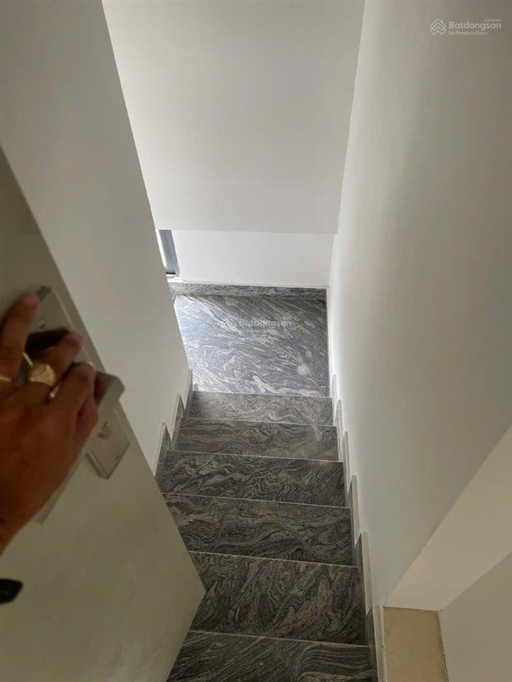 Tòa nhà 6 tầng 6x30m2 mặt tiền kinh doanh dương đình hội, phước long b