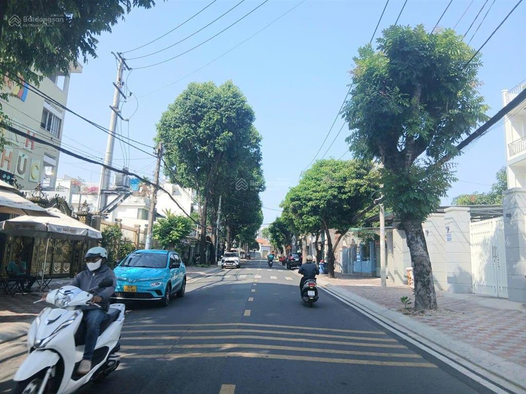 Mặt tiền kinh doanh đất trống 7,3x52m đường linh trung, thủ đức