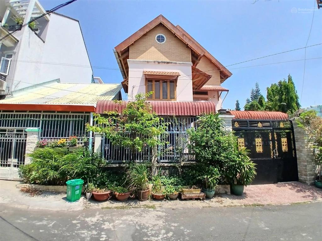 Biệt thự 2 tầng 10,2x21m2 đường ô tô né nhau lê văn việt, thủ đức