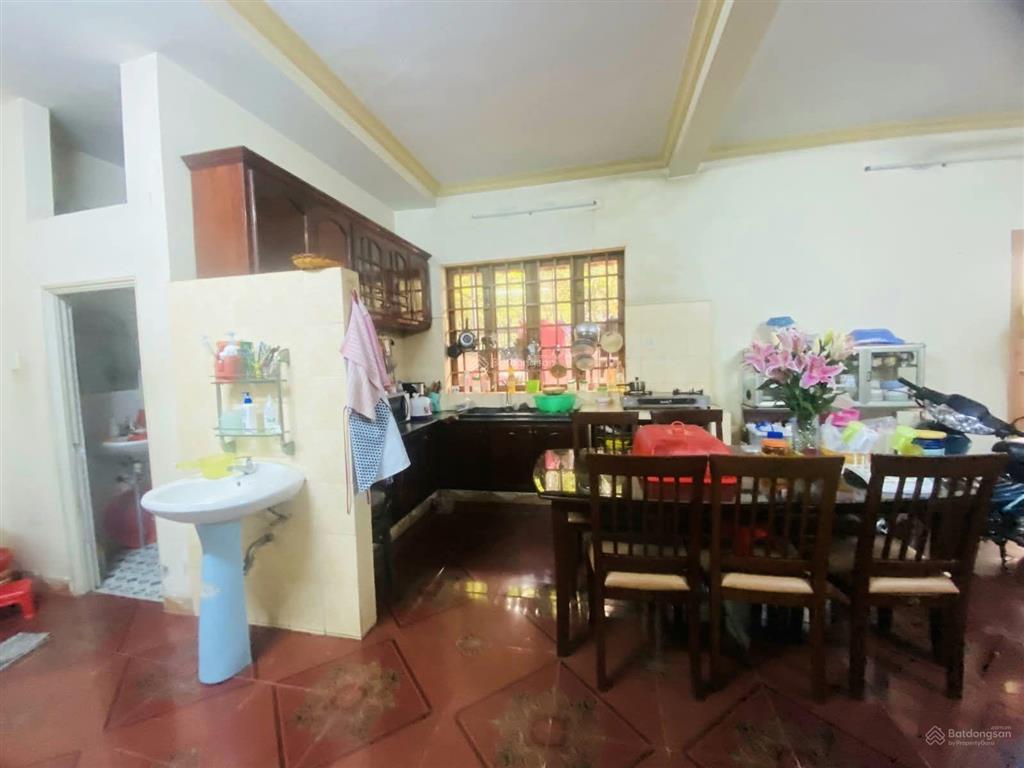 Biệt thự 2 tầng 10,2x21m2 đường ô tô né nhau lê văn việt, thủ đức