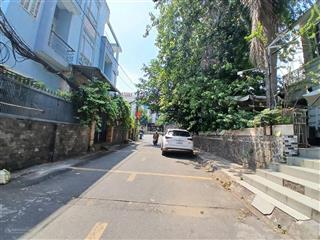 Biệt thự 2 tầng 10,2x21m2 đường ô tô né nhau lê văn việt, thủ đức