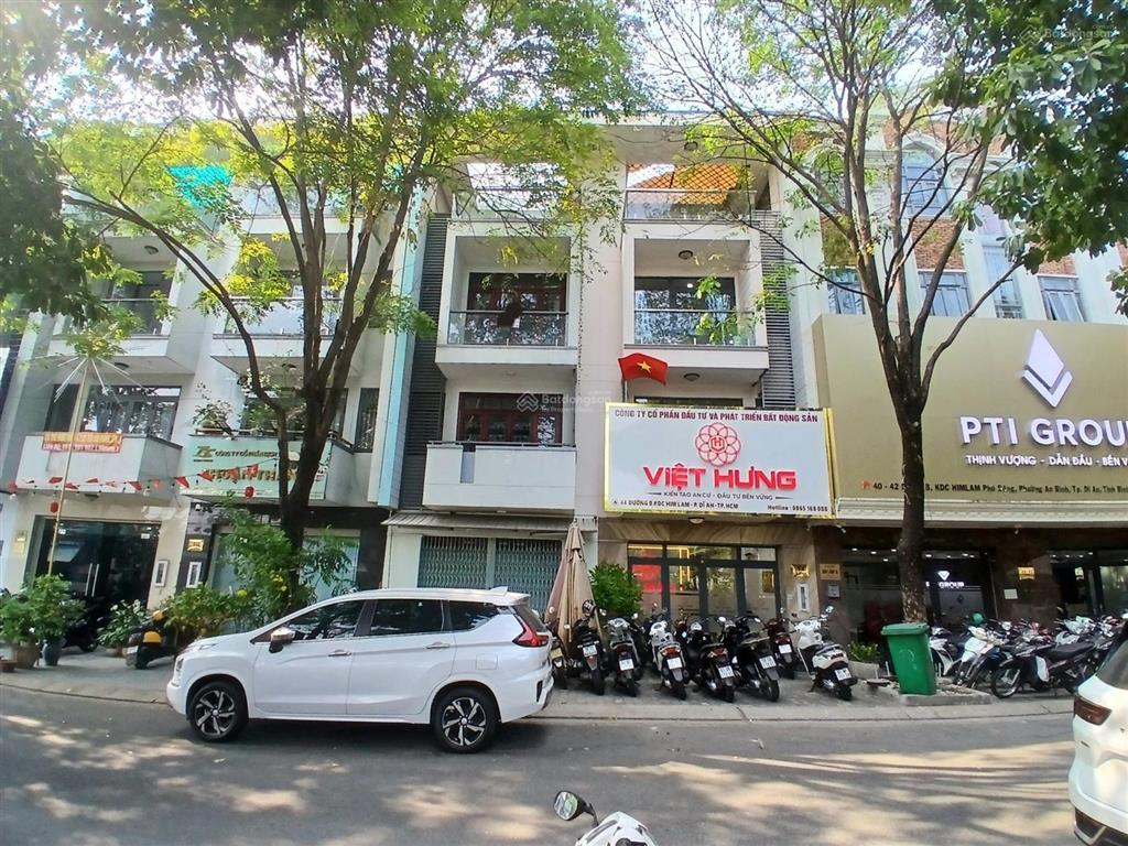 Mặt tiền him lam phú đông 4 tầng 5x18,5m