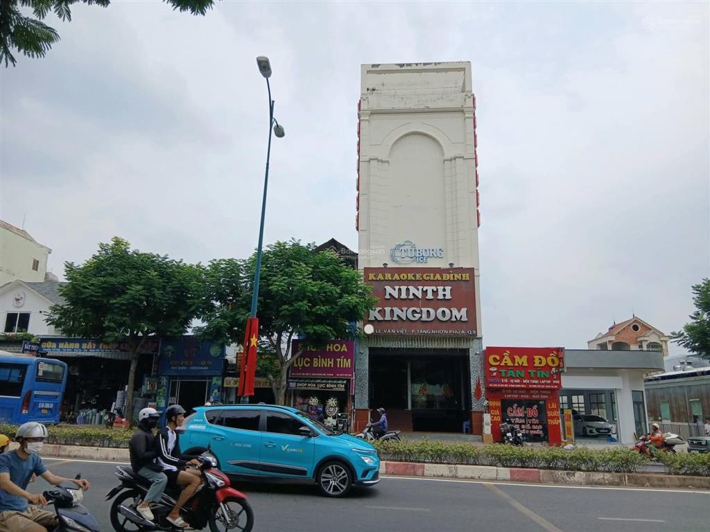 Mặt tiền kinh doanh tòa nhà 7 tầng 7x37m lê văn việt, thành phố thủ đức