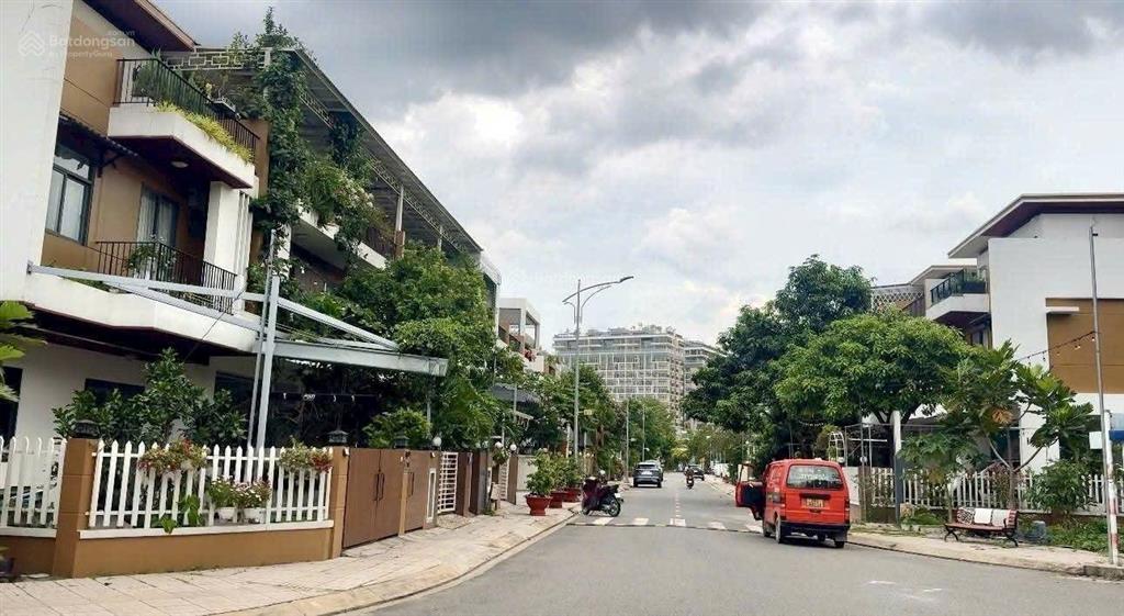 Khu biệt thự thăng long home 3 tầng 5x28m2.
tô ngọc vân, tam phú, thủ đức