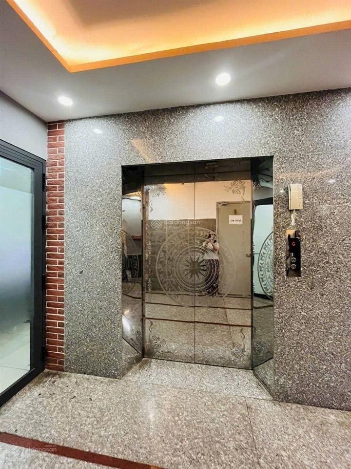 Bán tòa nhà mặt tiền 7 tầng 10,5x34m2 trương văn thành, hiệp phú, thủ đức