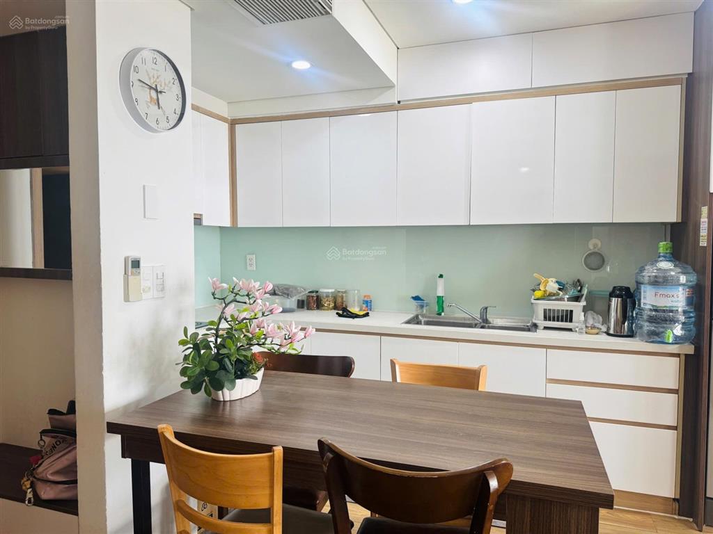 Chủ cần tiền  bán nhanh căn hộ 2pn  view biển  tầng cao thoáng mát   0969 269 ***