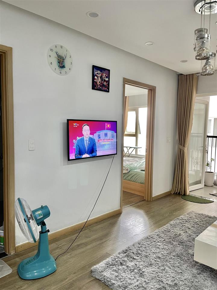 Chủ đi nước ngoài  cần bán gấp căn hộ 2pn  2wc tòa f.home  giá tốt 3tỷ95   0969 269 ***