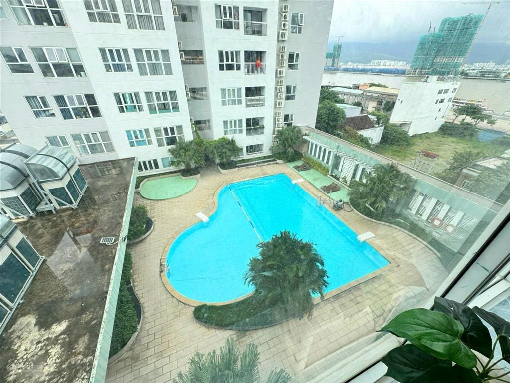 Chủ bán gấp  căn hộ 2 phòng ngủ  toà đà nẵng plaza  giá tốt  công chứng ngay