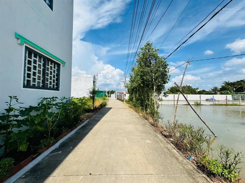 Cần bán 75m2 đất thổ giá 650 triệu đường mỹ lộc  cần giuộc la sổ hồng