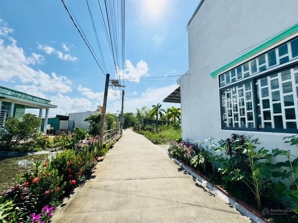 Cần bán 75m2 đất thổ giá 650 triệu đường mỹ lộc  cần giuộc la sổ hồng