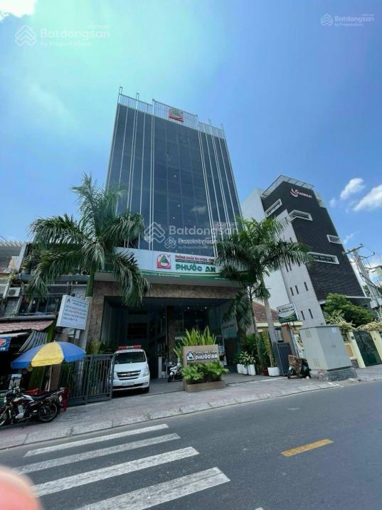 Bán tòa nhà nguyễn đình chiểu, p. 6, q. 3  10x38m. cn 380m2  hầm, 8 lầu  hđt 420tr/th  130tỷ