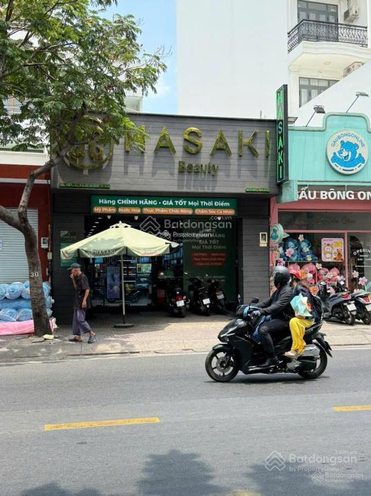 Bán gấp nhà mặt tiền nguyễn văn thủ ngay hai bà trưng dt 8,5x22m hầm 4 tầng hđ 200 tr giá 65 tỷ