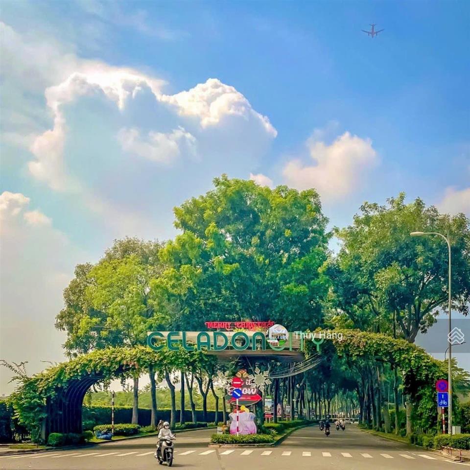Cần bán 3pn 121m2 diamond centery full nt, thanh toán giãn 36 tháng. giá thật không ảo