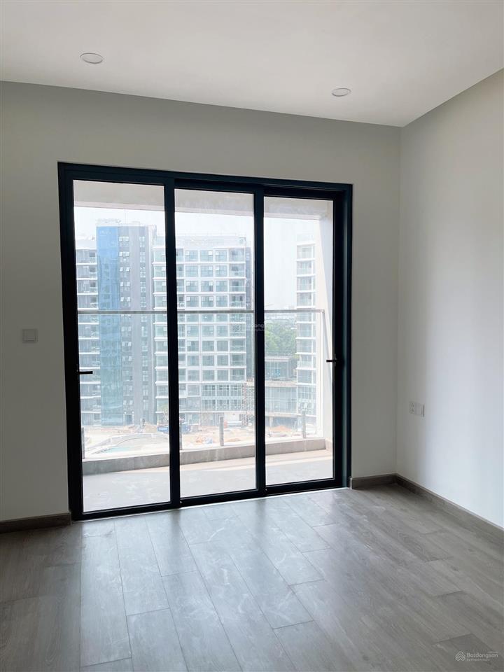 1 căn hiếm có cho thuê 16 triệu/tháng ntcb 2pn 2wc tại diamond celadon city kèm 1 ô xe định danh
