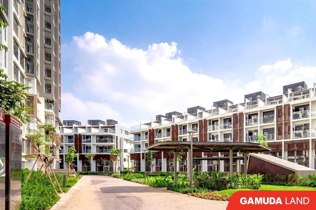 Cần bán căn 141m2 tại diamond brilliant, full nt. giá 10 tỷ (chưa sổ).  0989 076 ***